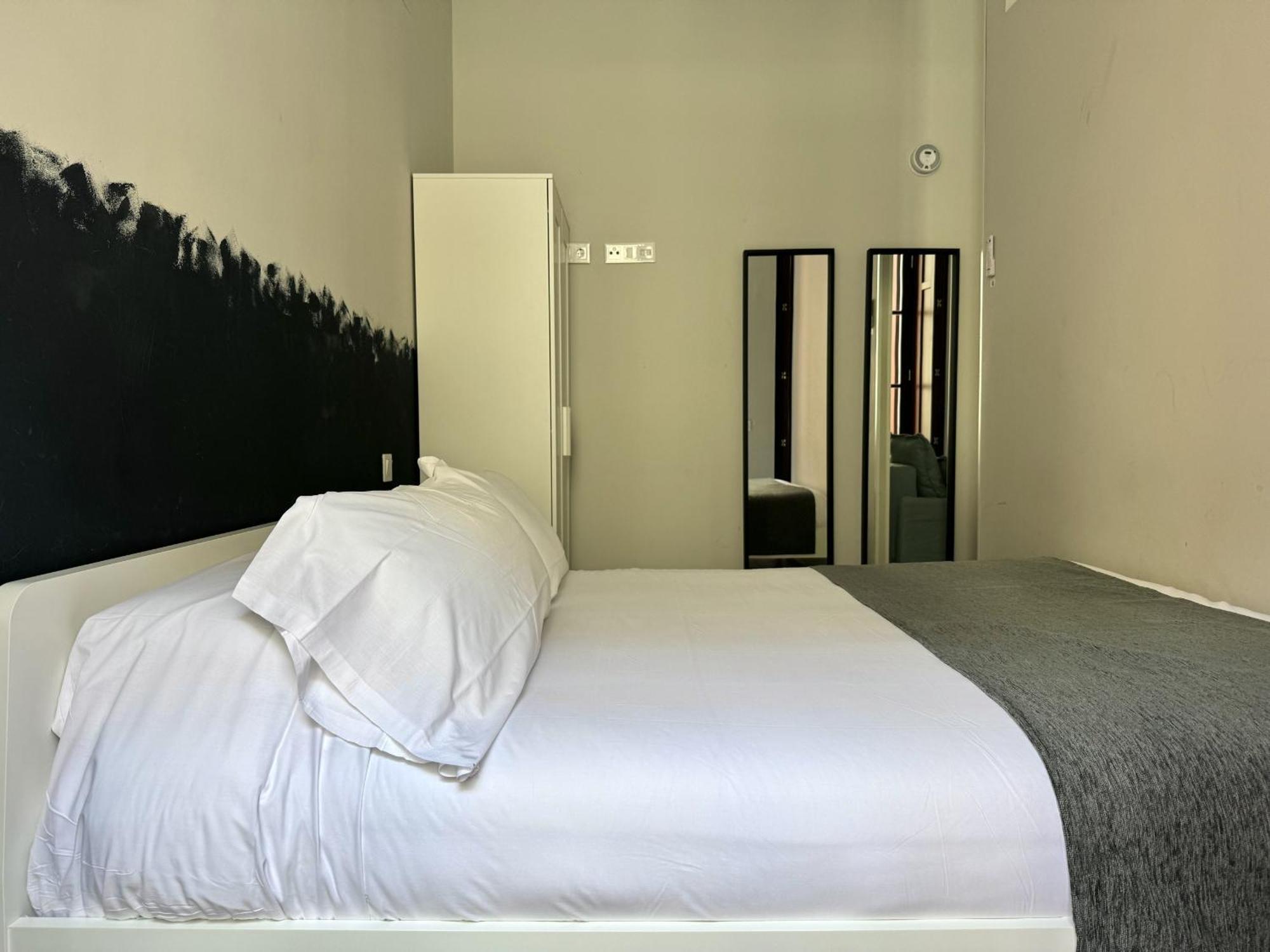 Plazamayorsuites Madrid Exteriör bild