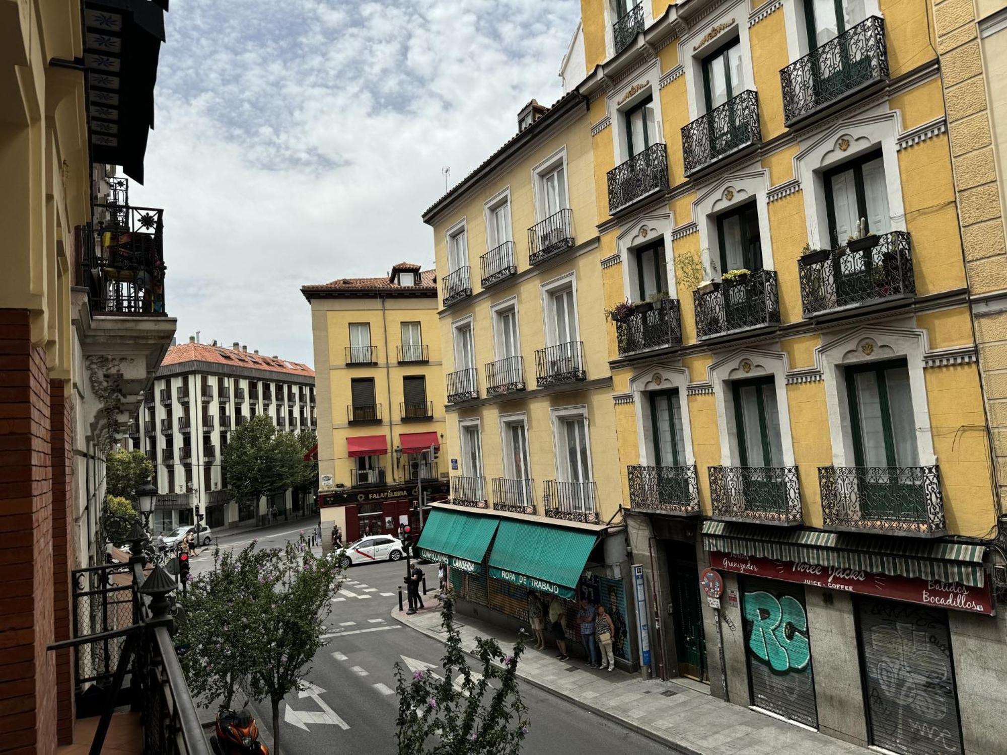 Plazamayorsuites Madrid Exteriör bild