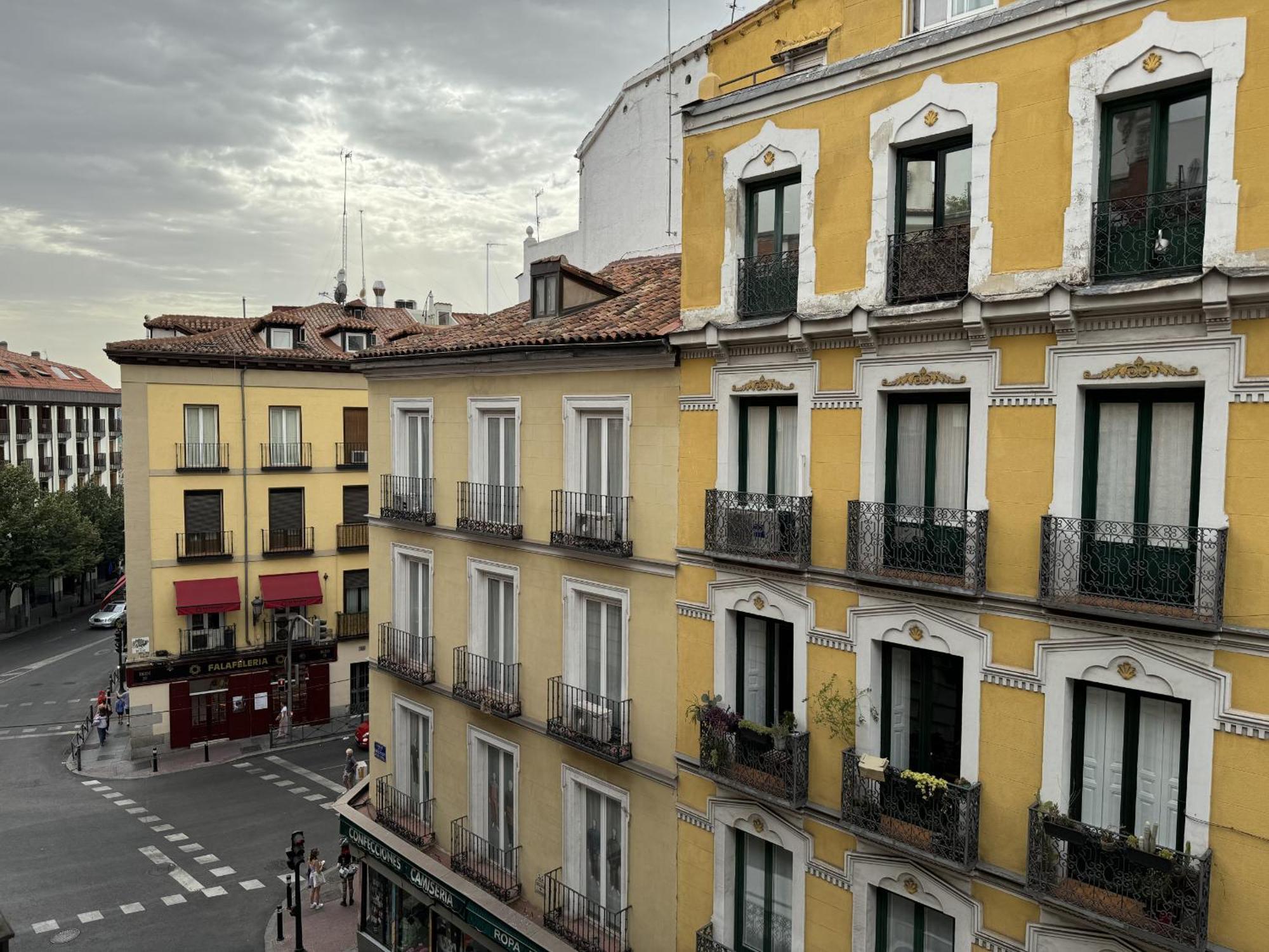 Plazamayorsuites Madrid Exteriör bild