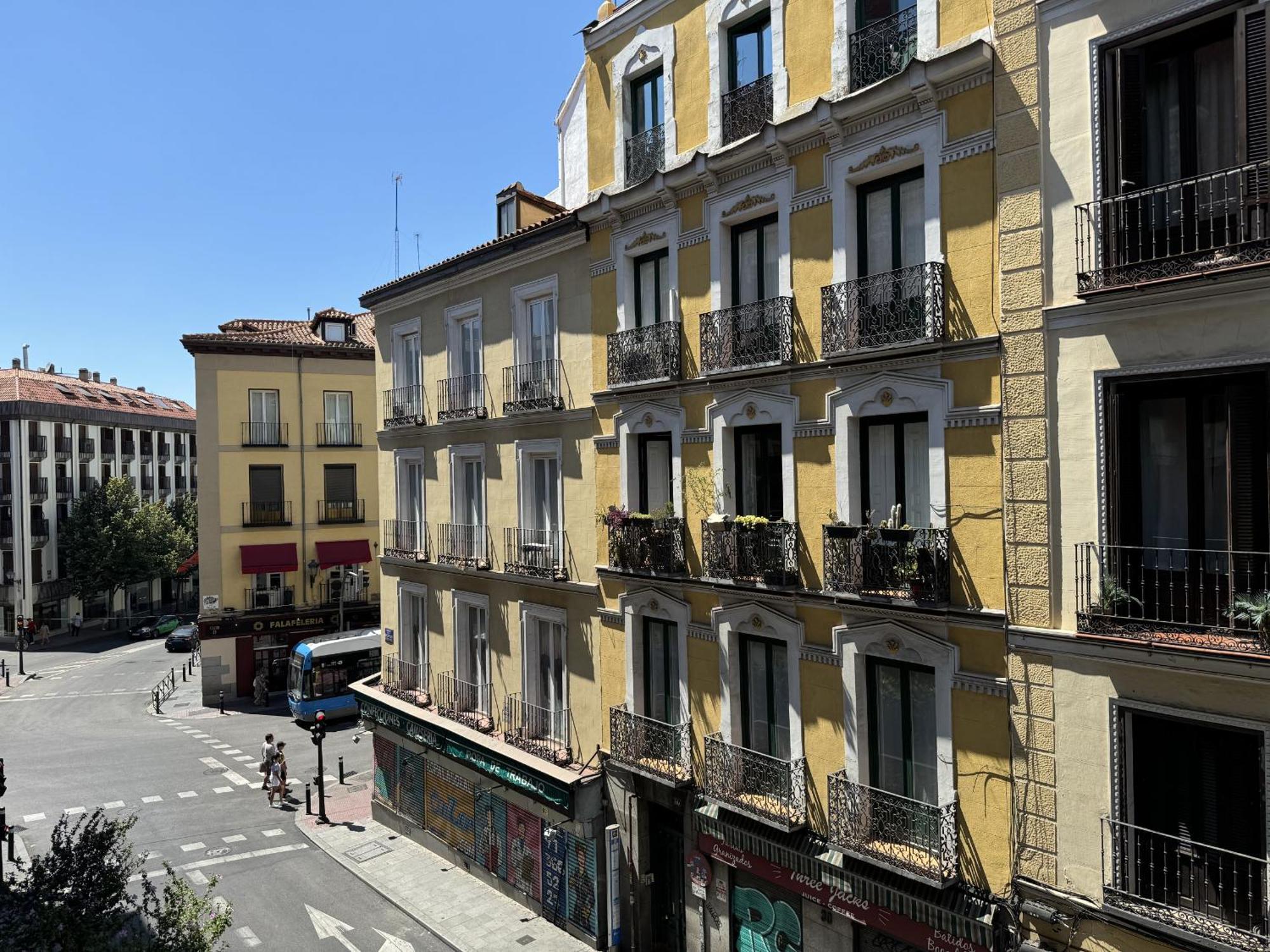 Plazamayorsuites Madrid Exteriör bild
